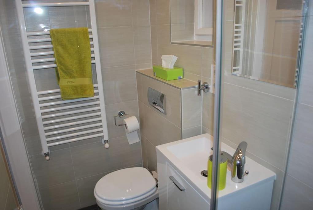 Riverside Center, 5th District Apartament *